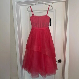 BCBGMAXAZRIA Marian Bustier Coral Fit and Flare Corset Evening Dress. Size 4